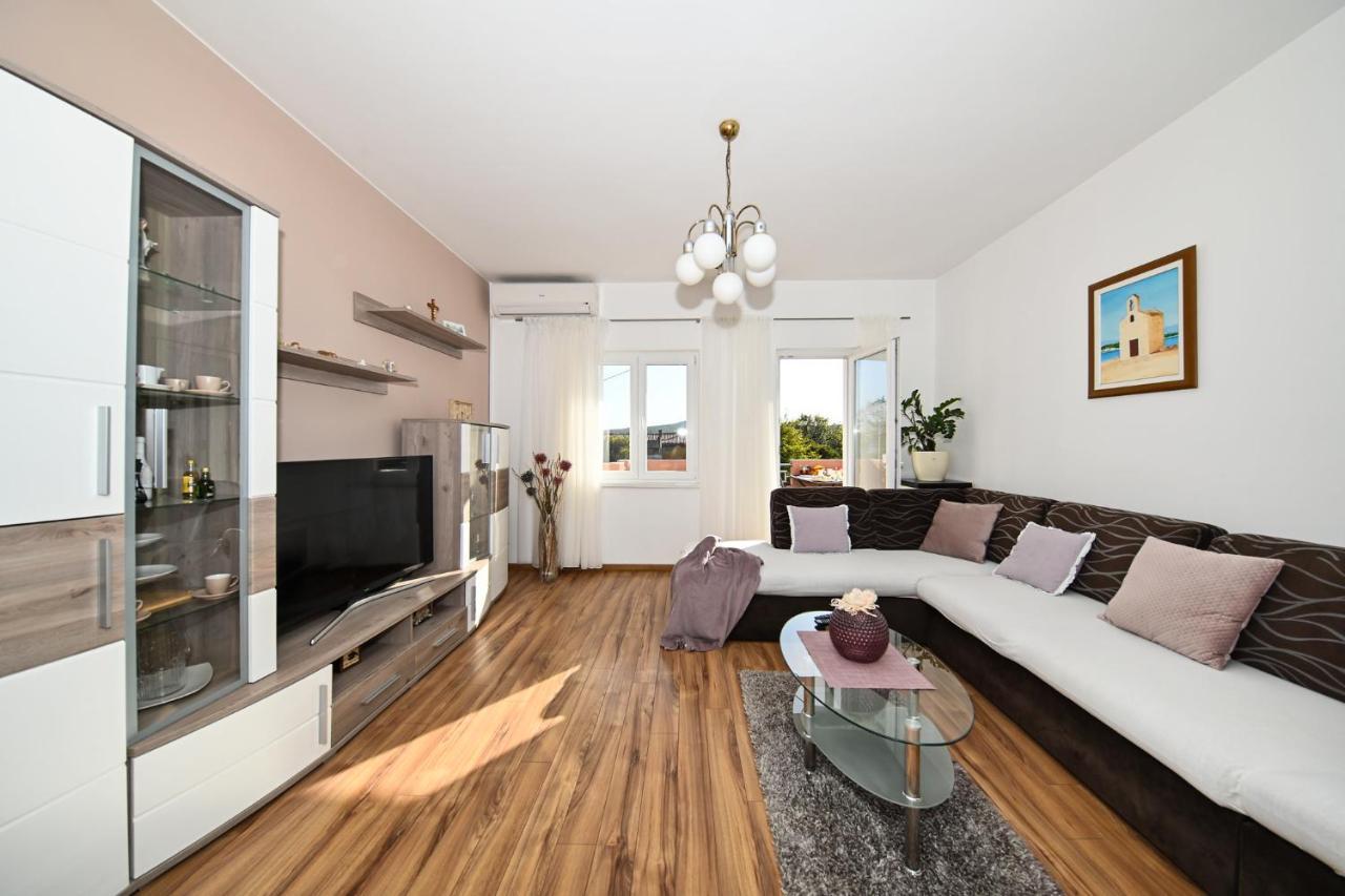 Apartment Irena Posedarje Esterno foto
