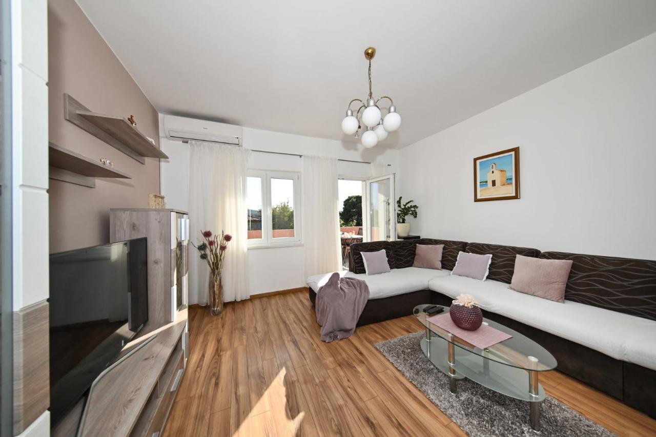 Apartment Irena Posedarje Esterno foto